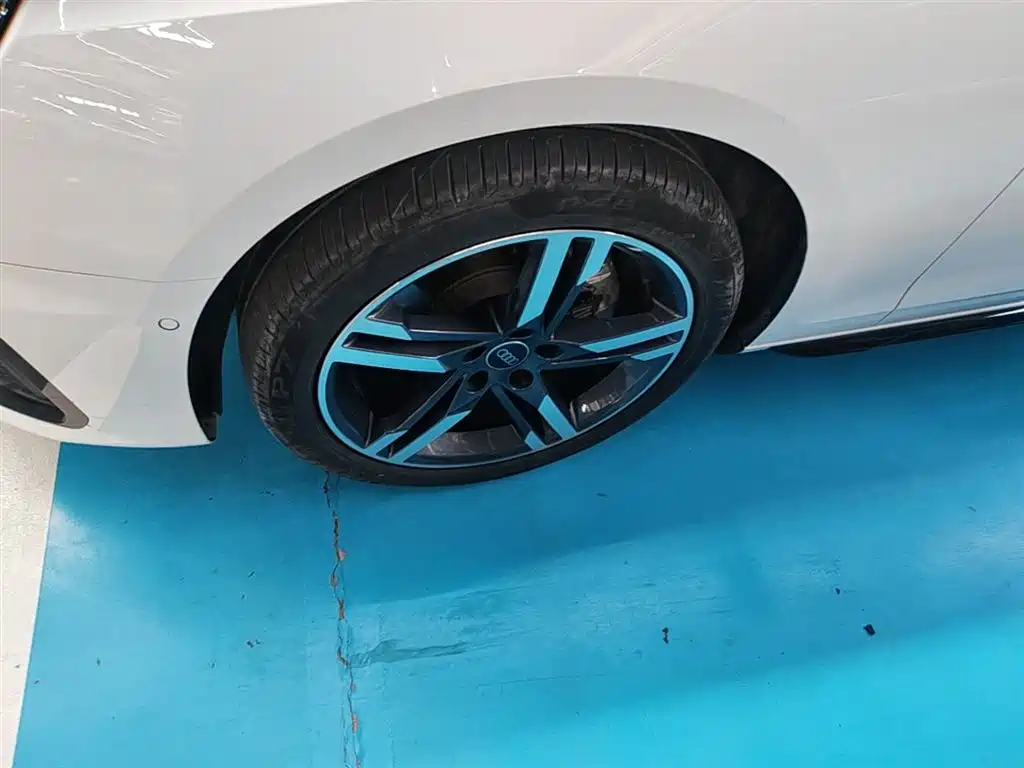 Audi A4L 2022 40 TFSI Luxury Dynamic фото 23