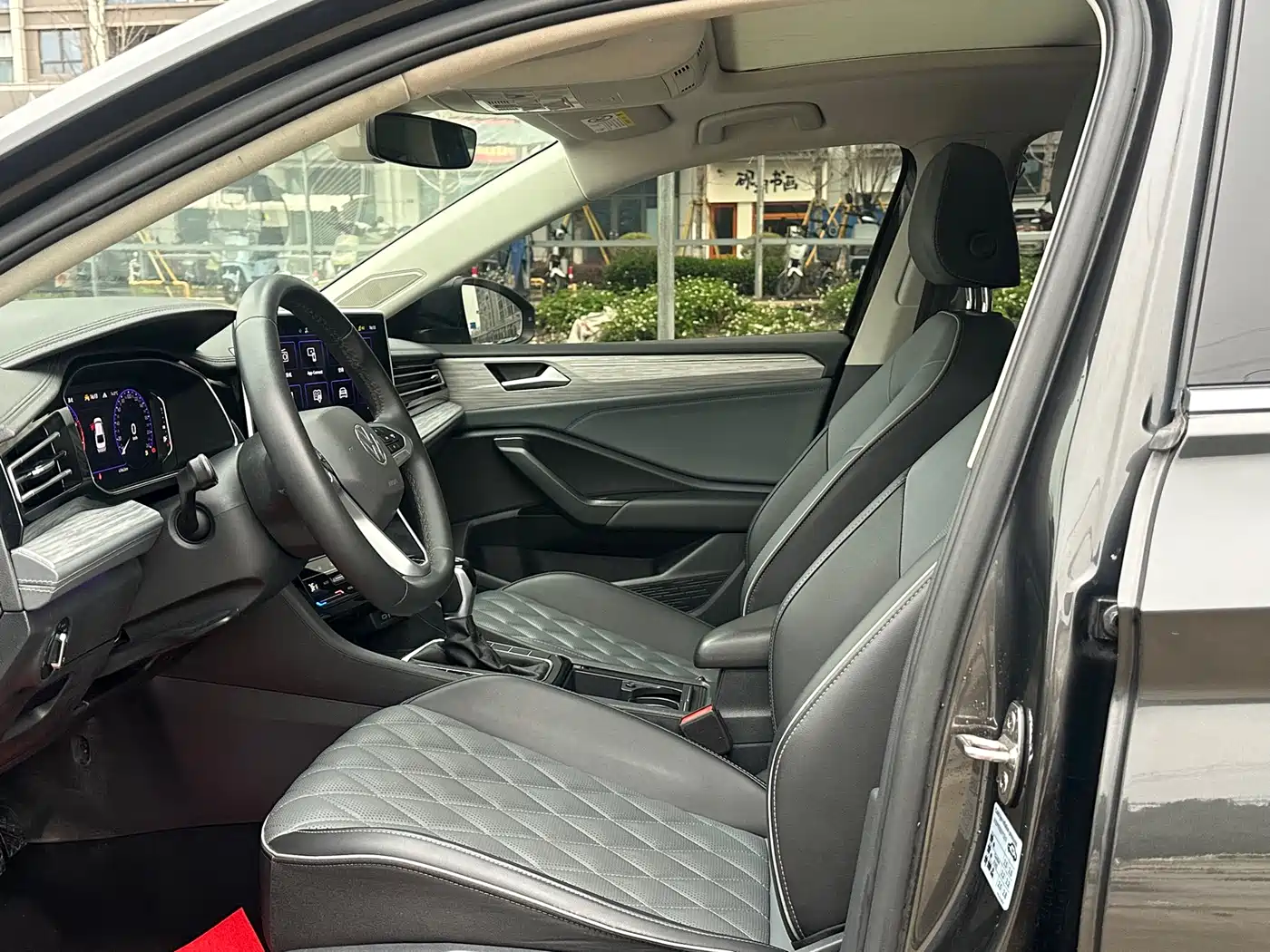 Volkswagen Sagitar 2022 280TSI DSG Surpassing Edition фото 5