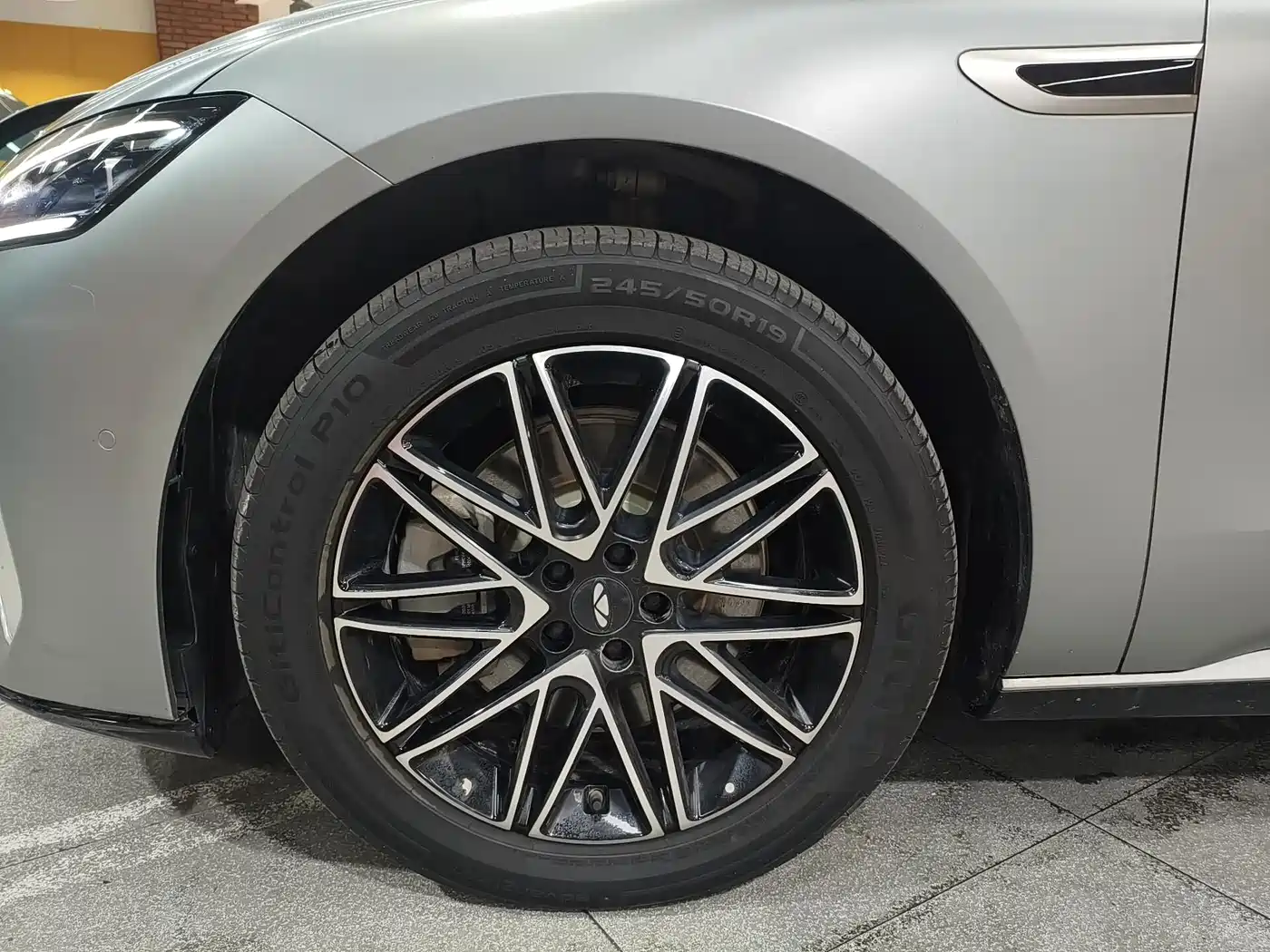 Chery Fengyun Fengyun A9L 2025 2025 Model 260 Extended Range Premium Edition