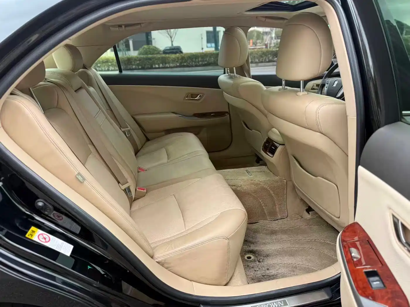 Toyota Crown 2012 2.5L Royal Leather Edition фото 9