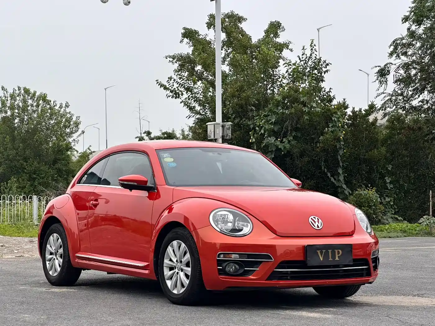 Volkswagen Beetle 2017 180TSI Enjoy фото 2