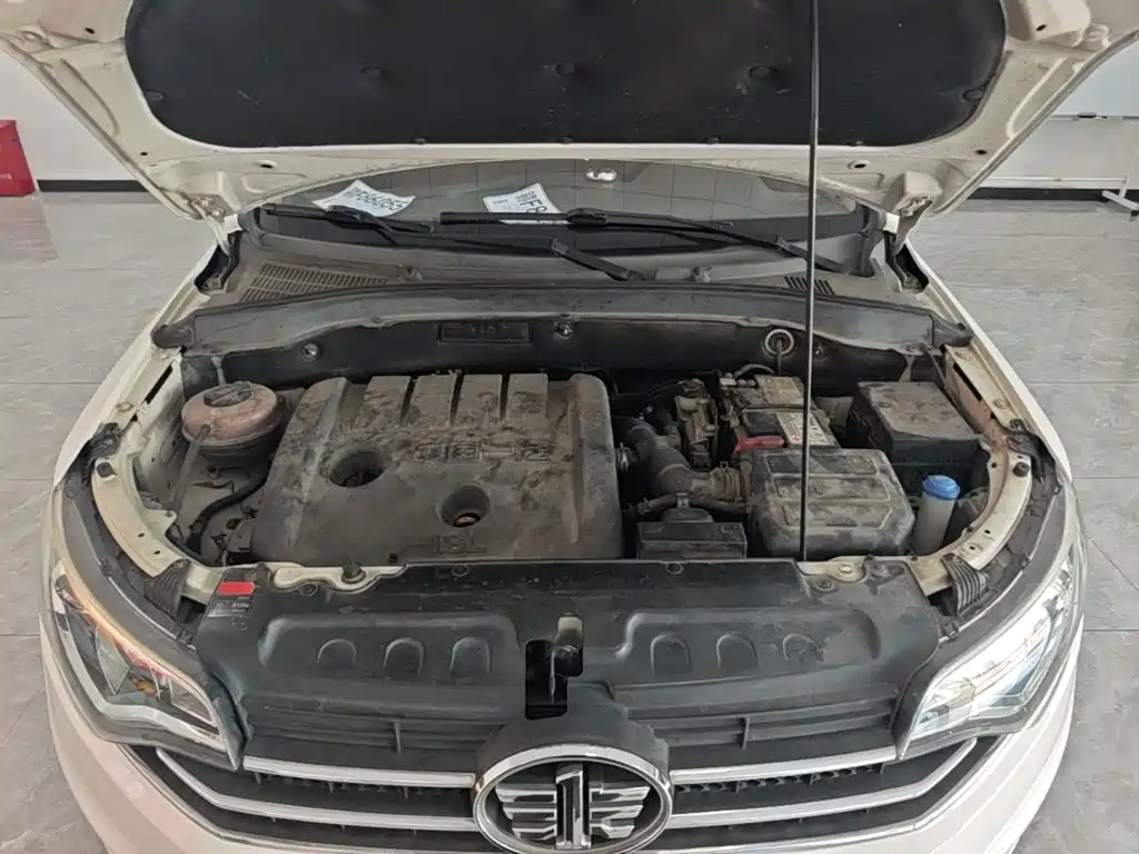 FAW Senya R7 2018 2017 Model 1.6L Automatic Prestige