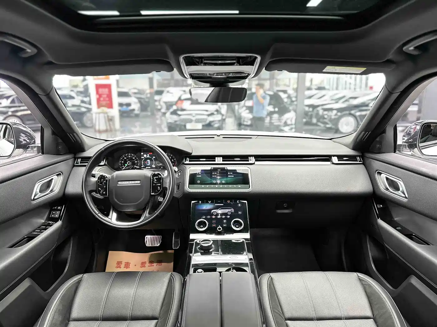 Land Rover Range Rover Velar 2019 250PS R-DYNAMIC S фото 5