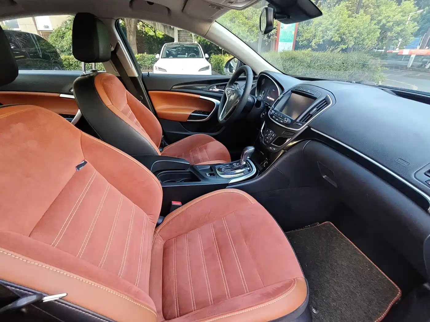 Buick Regal 2015 1.6T Elite Tech Edition фото 15