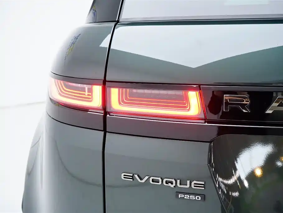 Land Rover Range Rover Evoque 2023 Range Rover Evoque L 249PS Luxury Edition фото 14