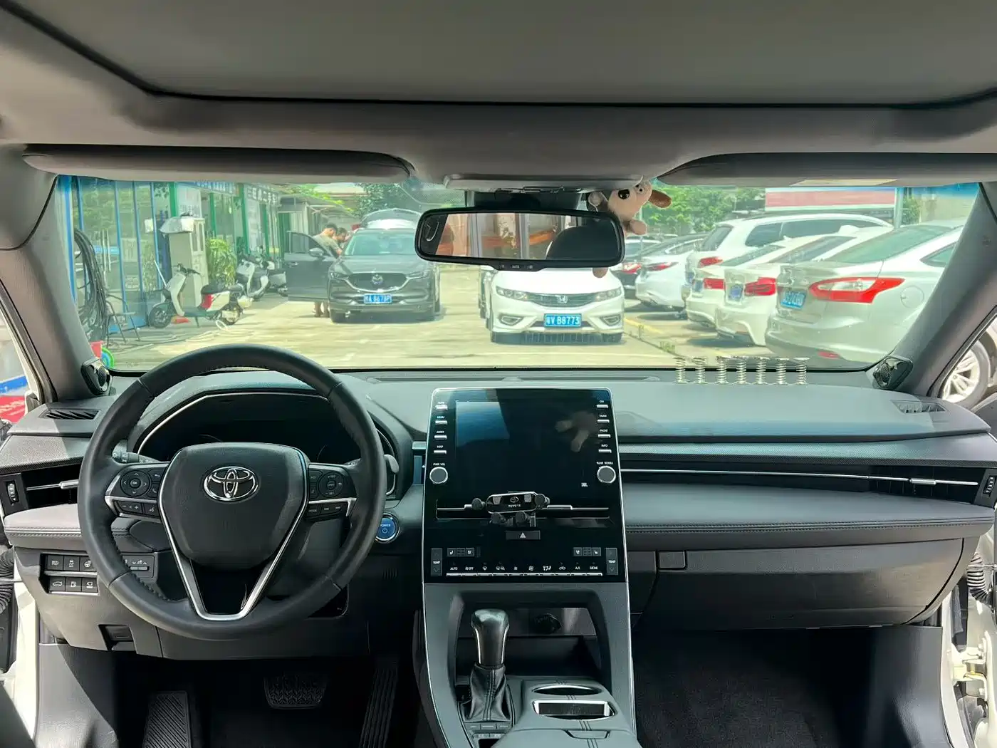 Toyota Avalon 2019 Hybrid 2.5L Limited Flagship Version China V фото 6