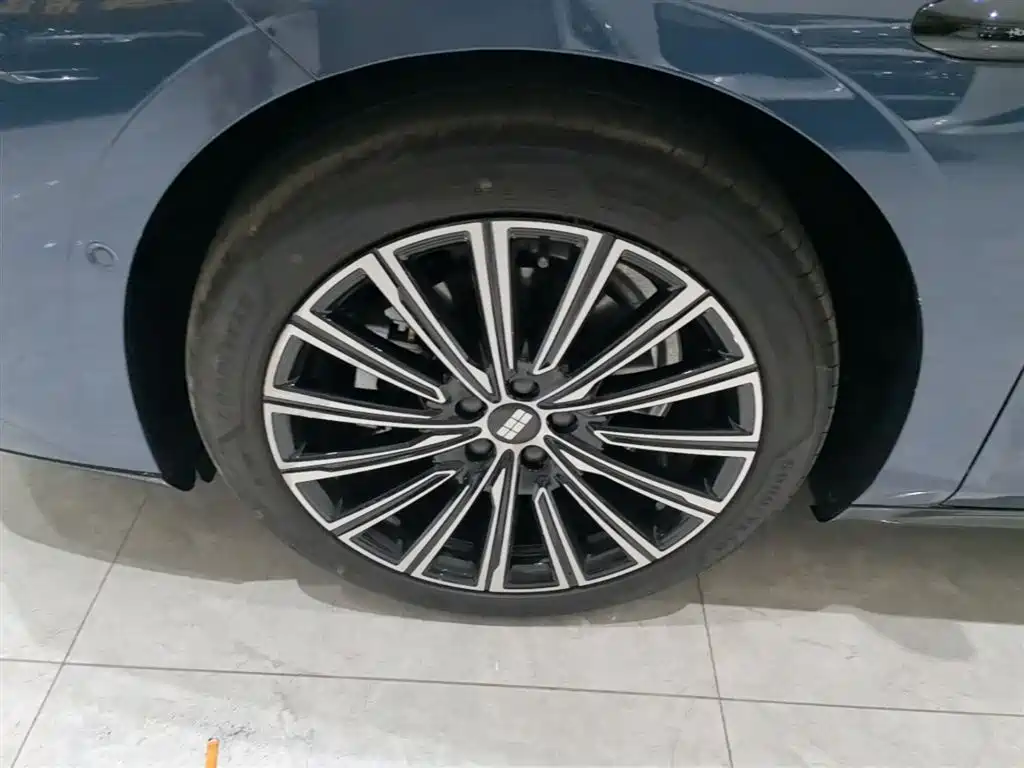 Geely Galaxy Galaxy Xingyao 8 2025 130km EM-P Starship Edition фото 23