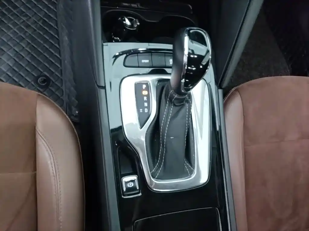 Buick Regal 2019 20T Elite China VI фото 14