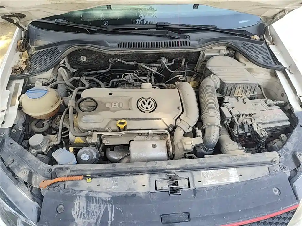 Volkswagen Polo 2012 1.4TSI GTI фото 20