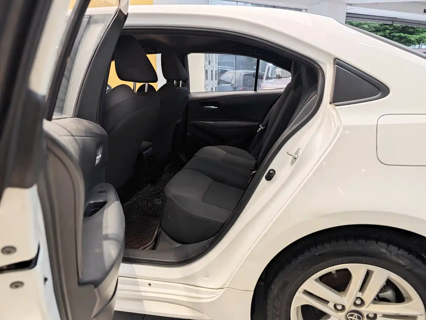 Toyota Levin 2022 TNGA 1.5L CVT Progressive Edition фото 22
