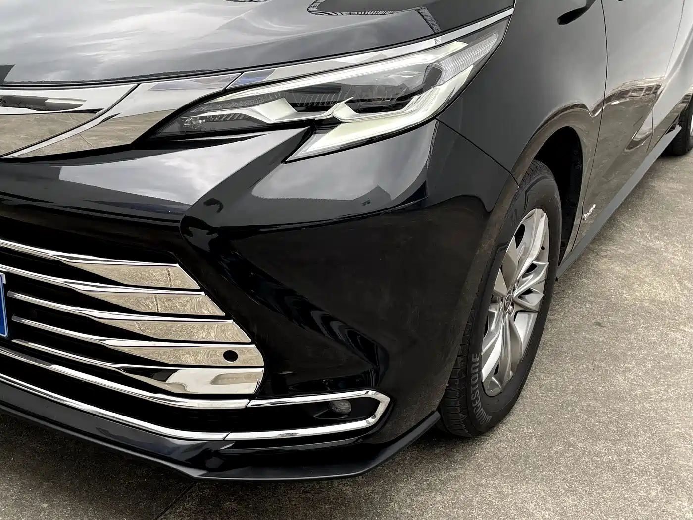 Toyota Sienna 2024 2.5L Hybrid Comfort Edition фото 5