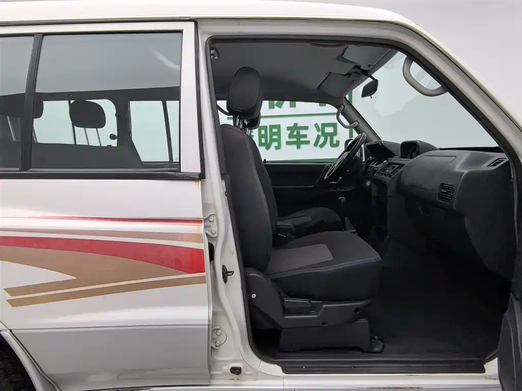 Leopaard Black King Kong 2013 2.2L Manual 4WD Standard Type фото 23