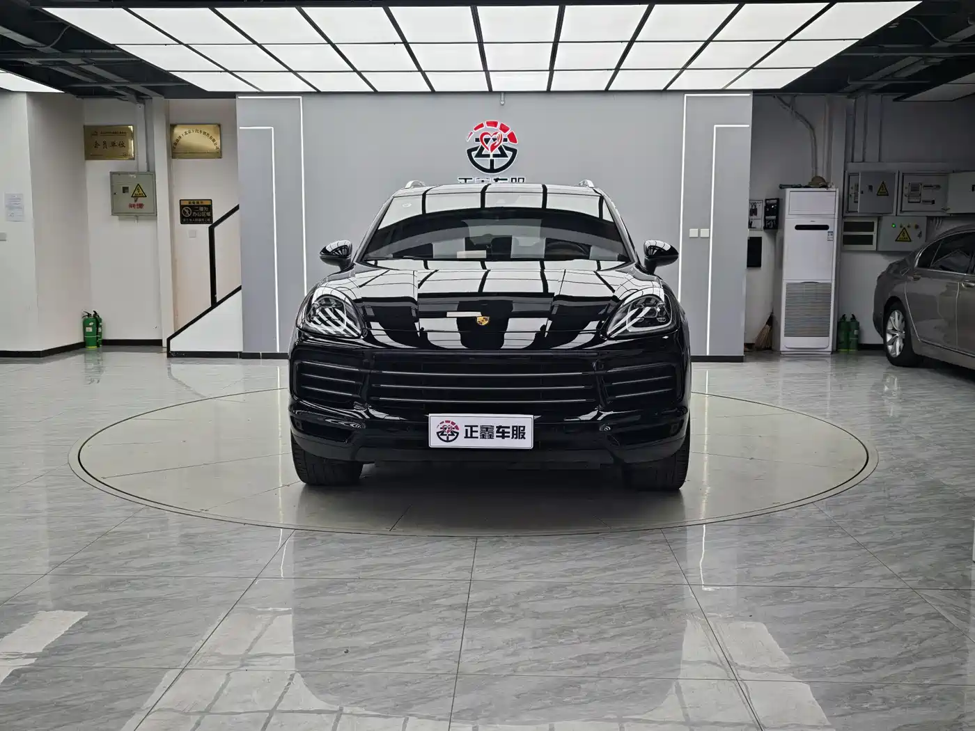 Porsche Cayenne 2022 Cayenne 3.0T Platinum Edition фото 2