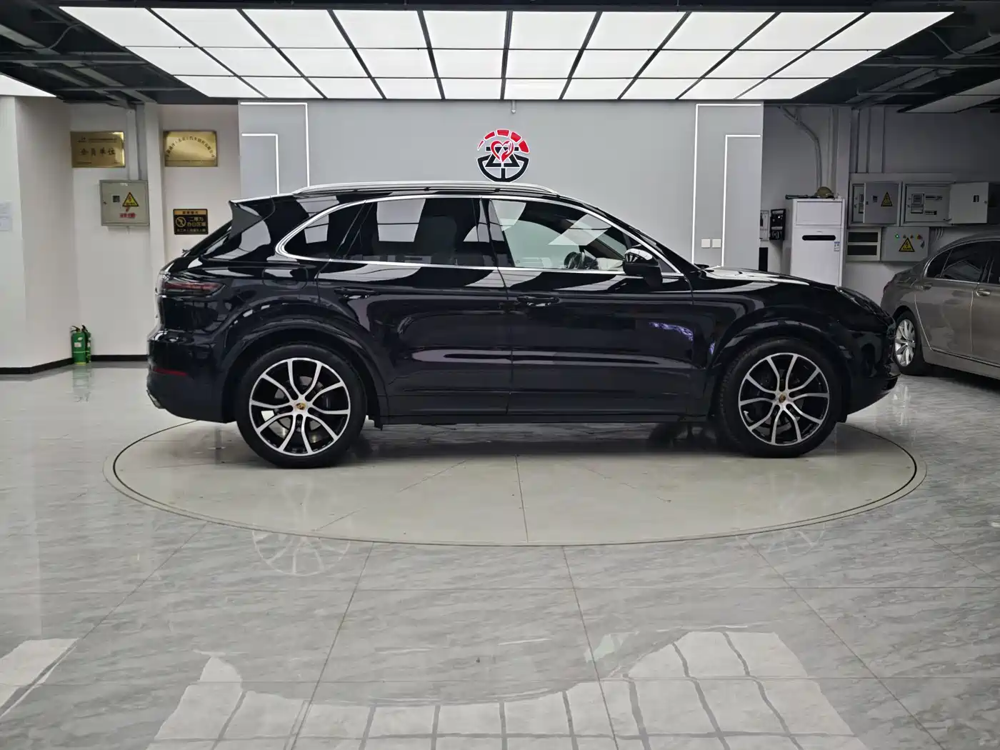 Porsche Cayenne 2022 Cayenne 3.0T Platinum Edition фото 5