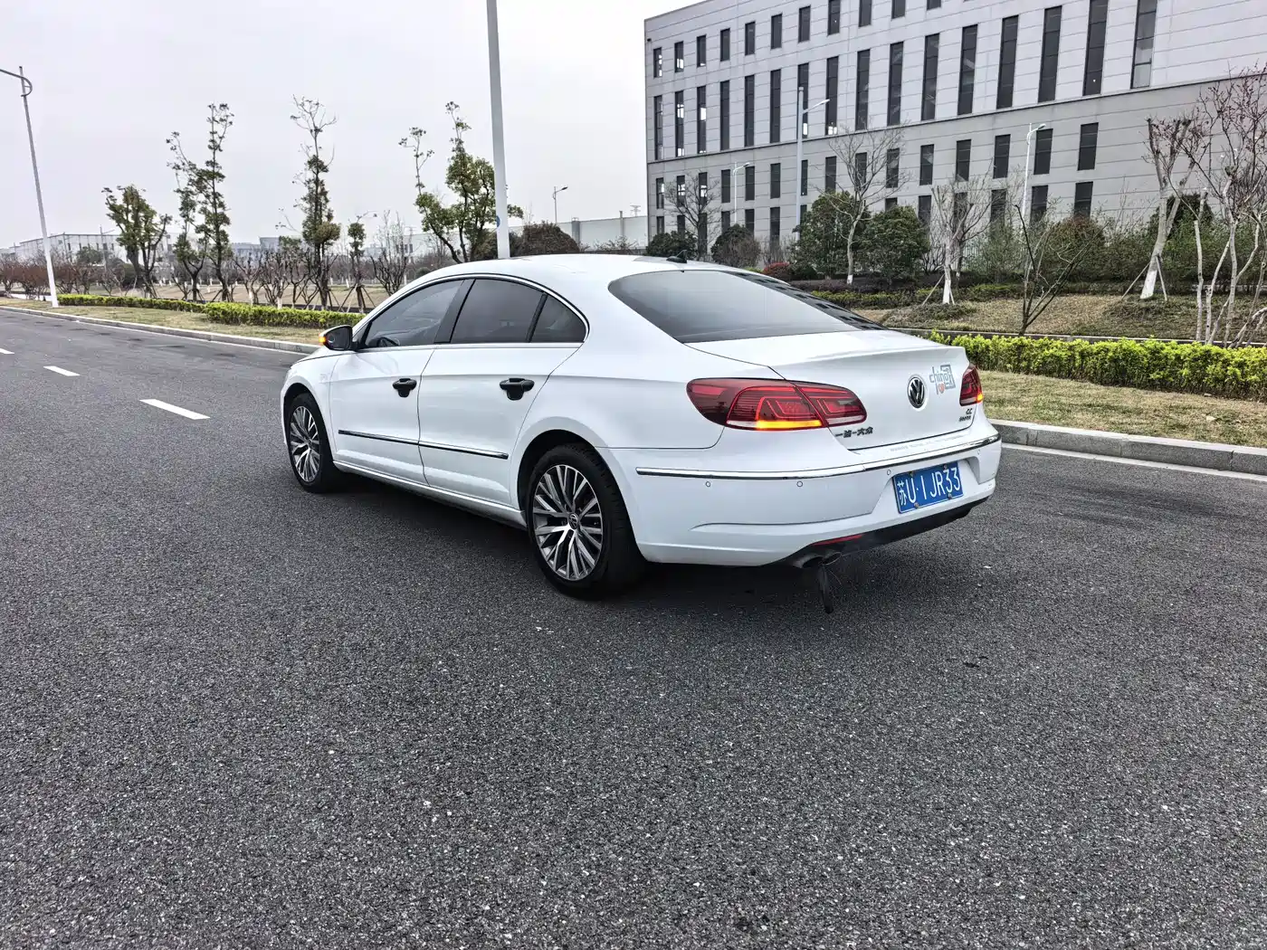 Volkswagen FAW-Volkswagen CC 2016 Model 1.8TSI Luxury фото 15