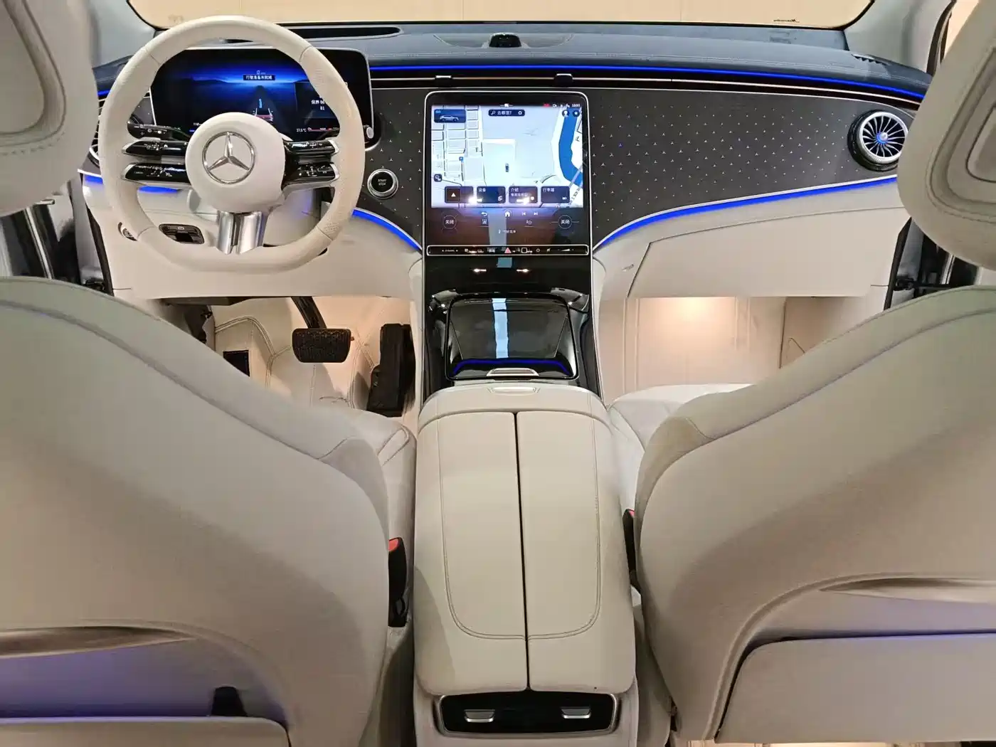 MERCEDES-BENZ EQE SUV