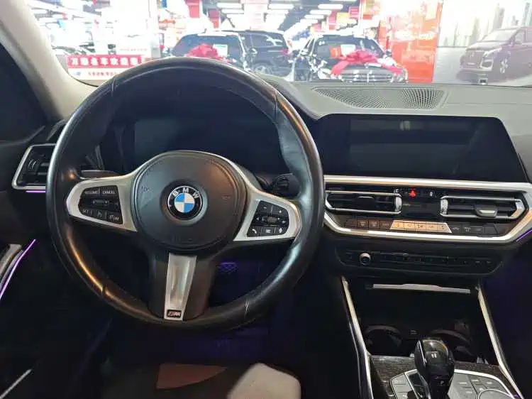 BMW 3 Series 2021 325Li M Sport Package фото 10
