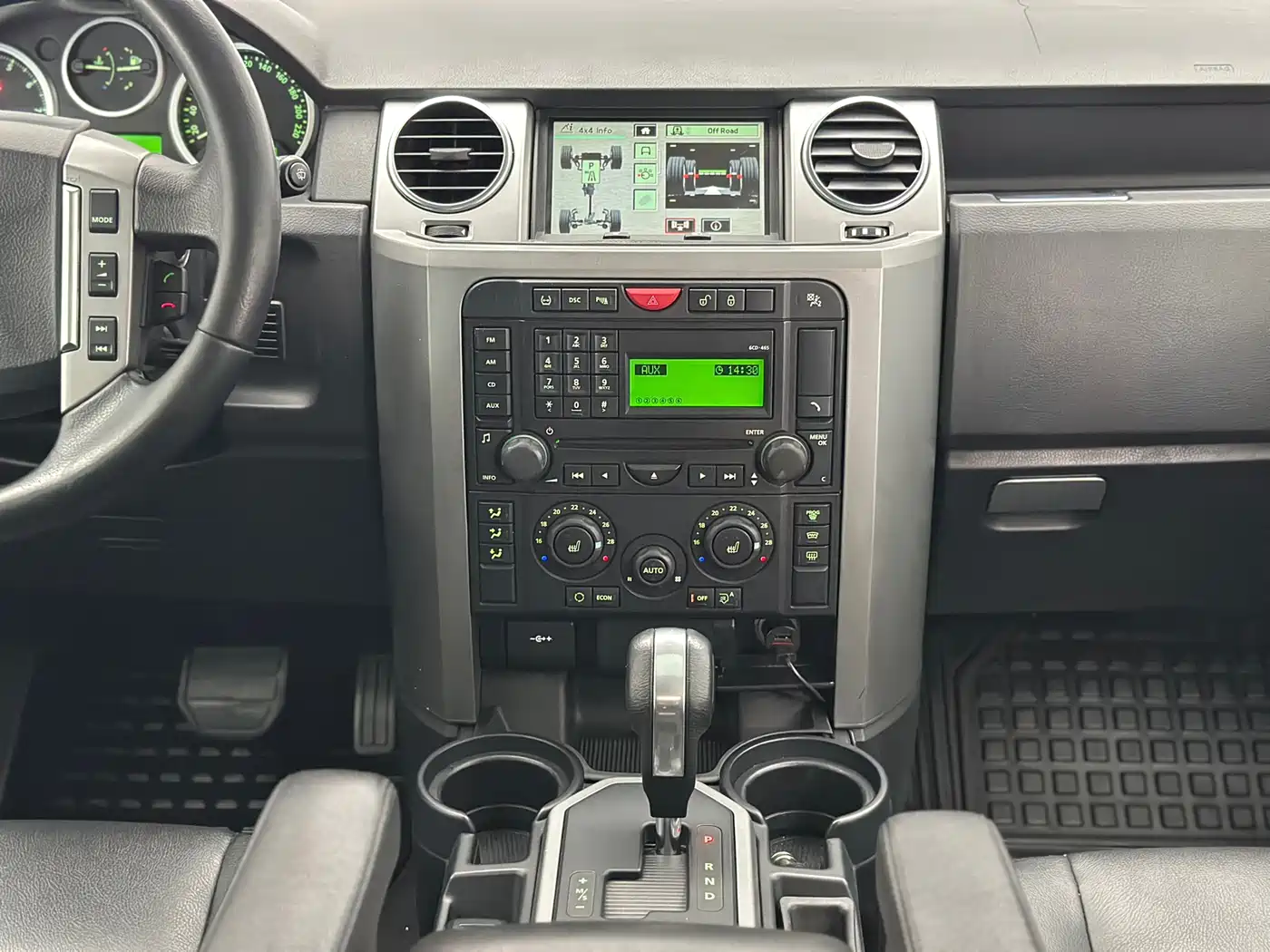 Land Rover Discovery 2005 Model 4.4 V8 HSE фото 37