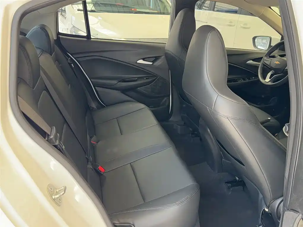 Chevrolet Cavalier 2020 325T Automatic Joy Edition фото 9