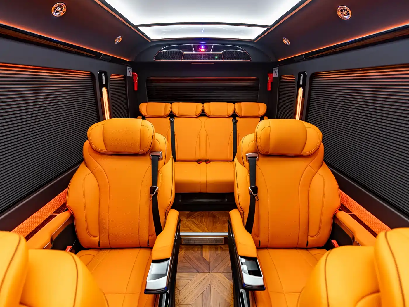 Hongqi Guoyue 2024 3.0T Flagship Edition 17-seater фото 12