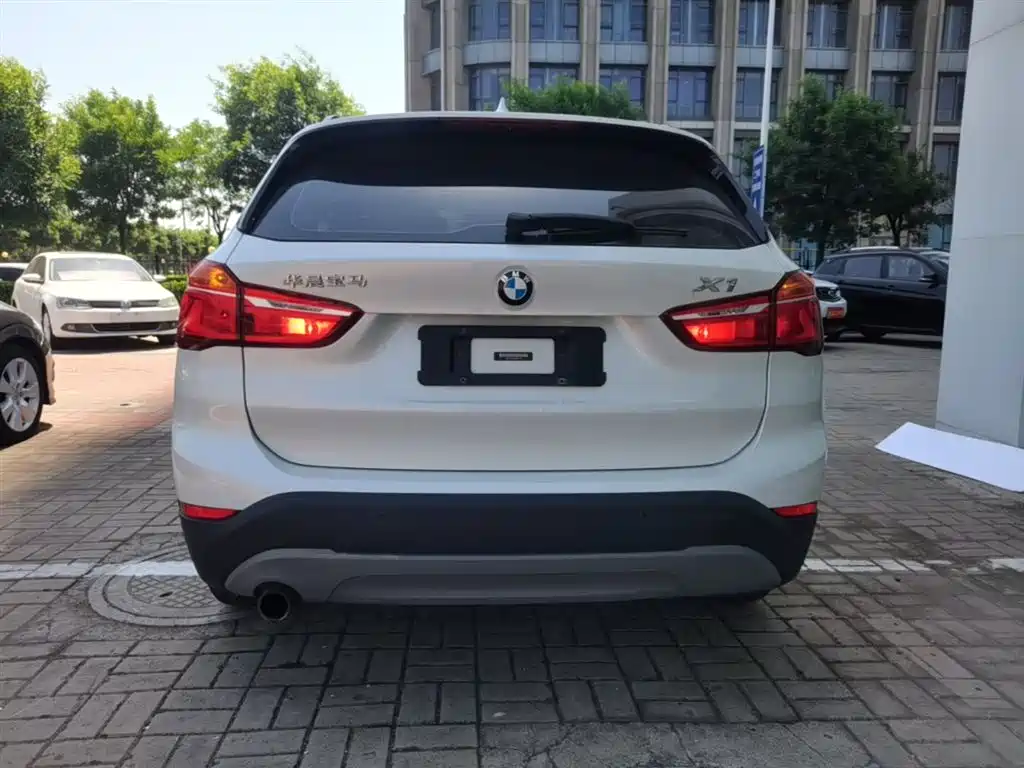 BMW X1 2016 sDrive18Li Fashion Model фото 6