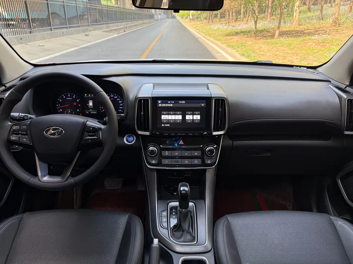 Hyundai Beijing Hyundai ix35 2018 2.0L Automatic 2WD Zhiyong·Enjoyment Edition фото 7