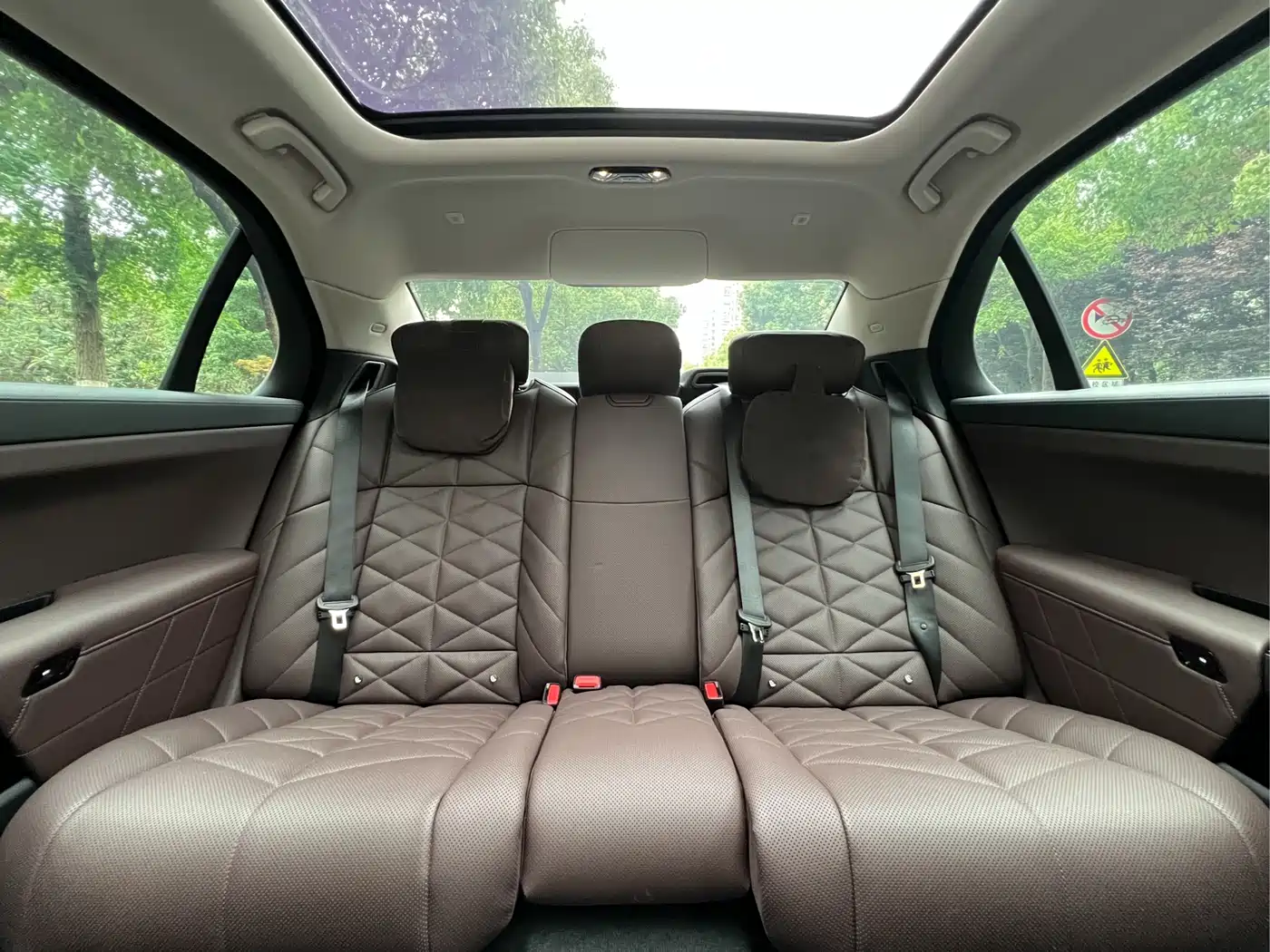 BMW 7 Series 2023 Model 735Li M Sport Package фото 13