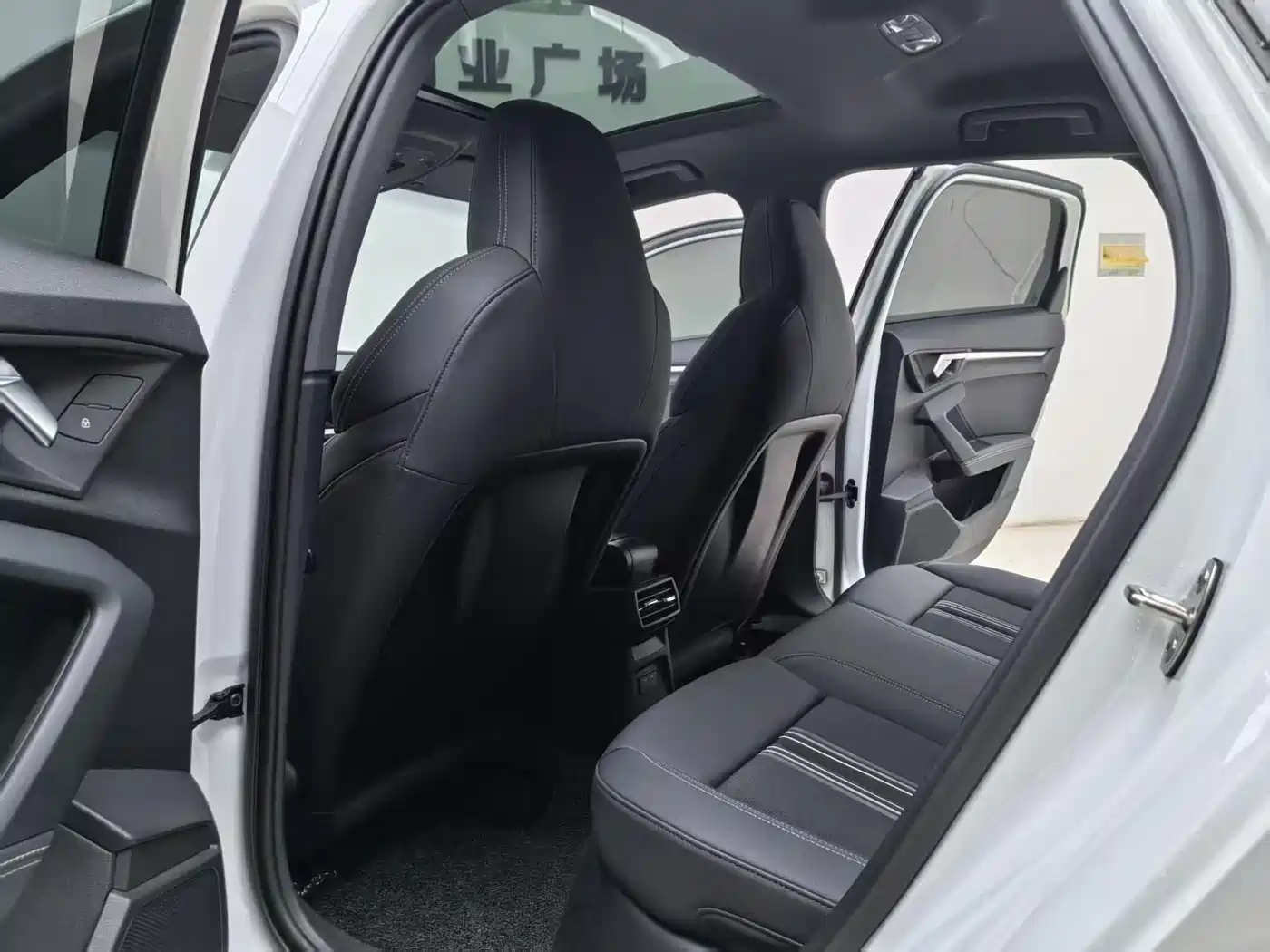 Audi A3 2024 Model Sportback 35 TFSI Fashion Sport фото 13
