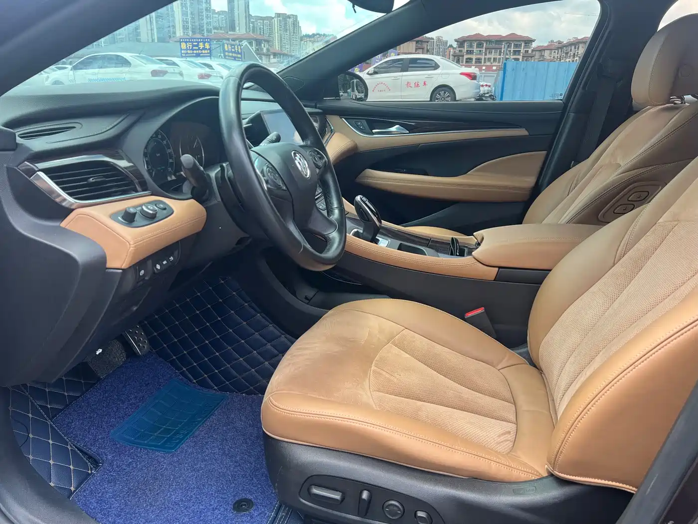 Фото 4 - Buick LaCrosse