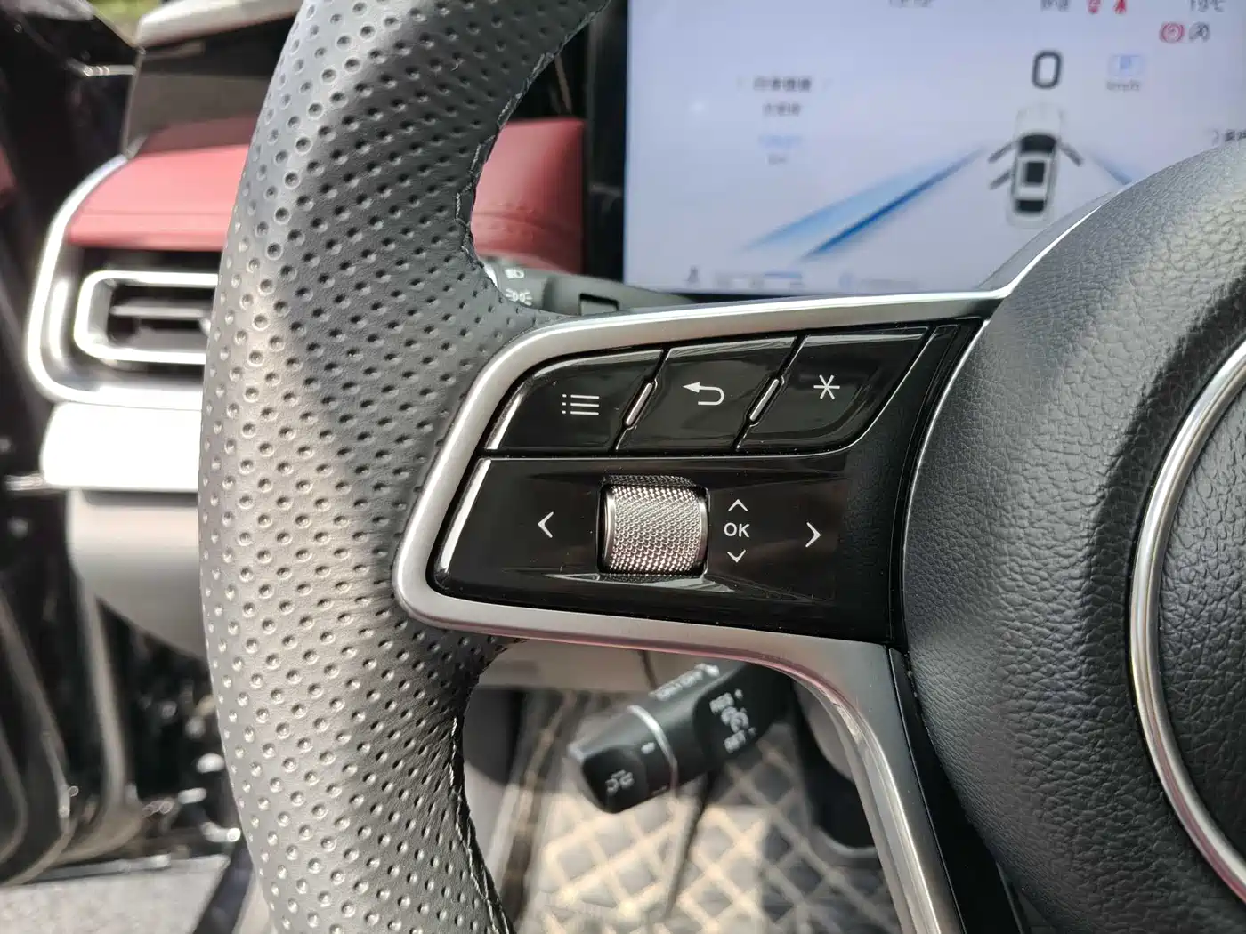 Hongqi H5 2025 2.0T Automatic Qixiang 500,000 Units Commemorative Edition фото 20
