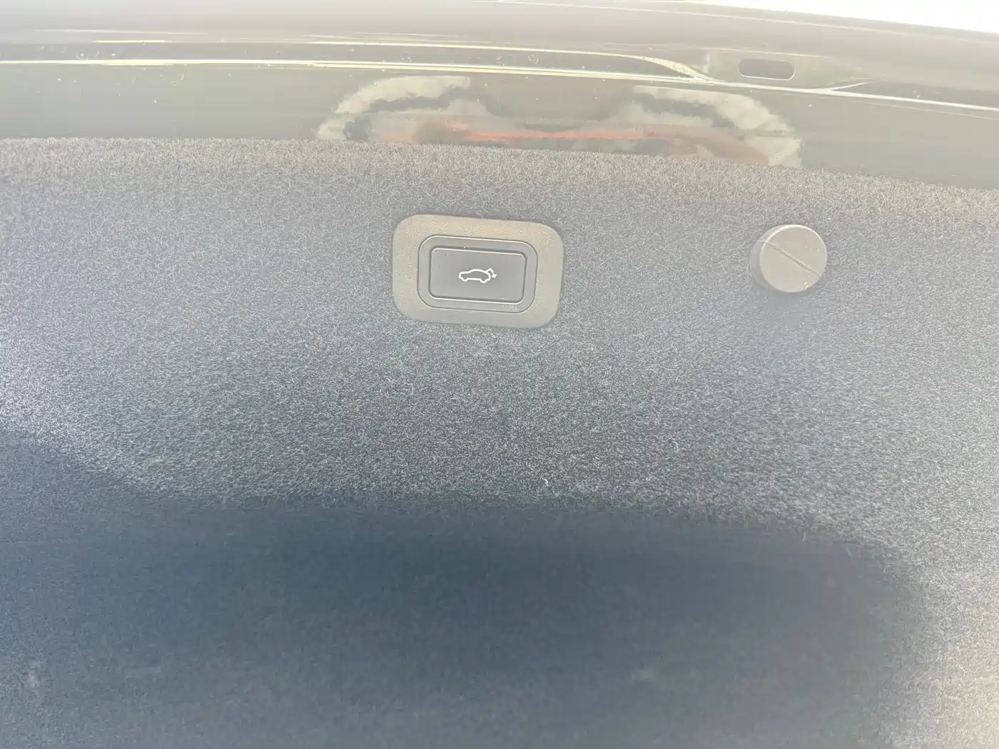 Geely Galaxy Galaxy Xingyao 8 2025 130km EM-i Premium Edition фото 13