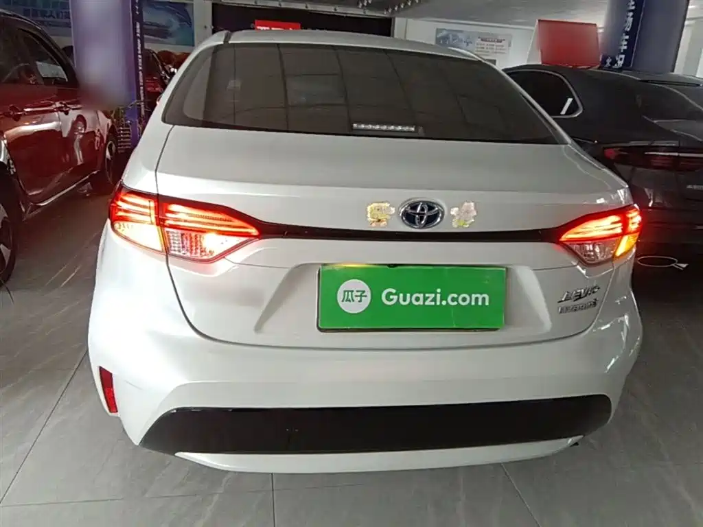 Toyota Levin 2021 Dual Engine 1.8H E-CVT Luxury Edition фото 6