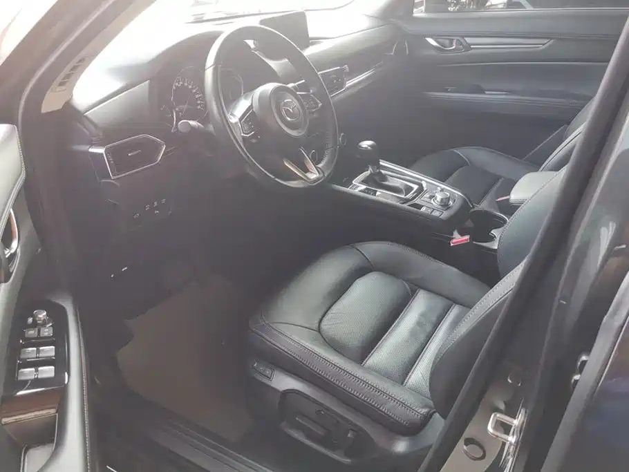 Photo 9 - Mazda CX-5