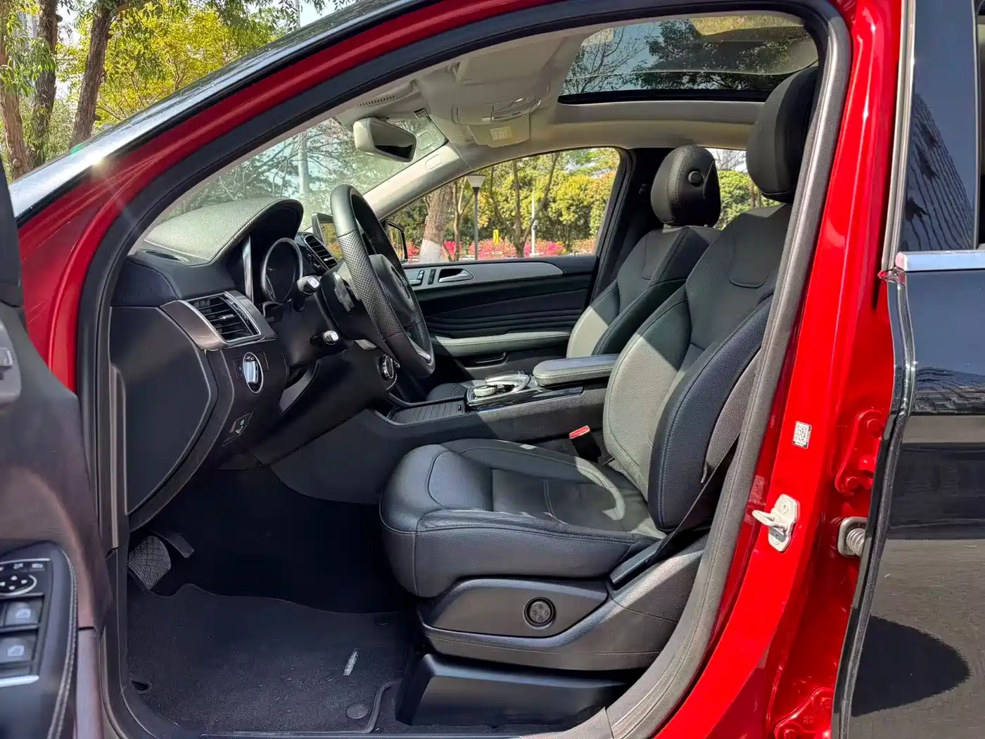 Mercedes-Benz GLE Coupe 2015 GLE 400 4MATIC Coupe SUV фото 6