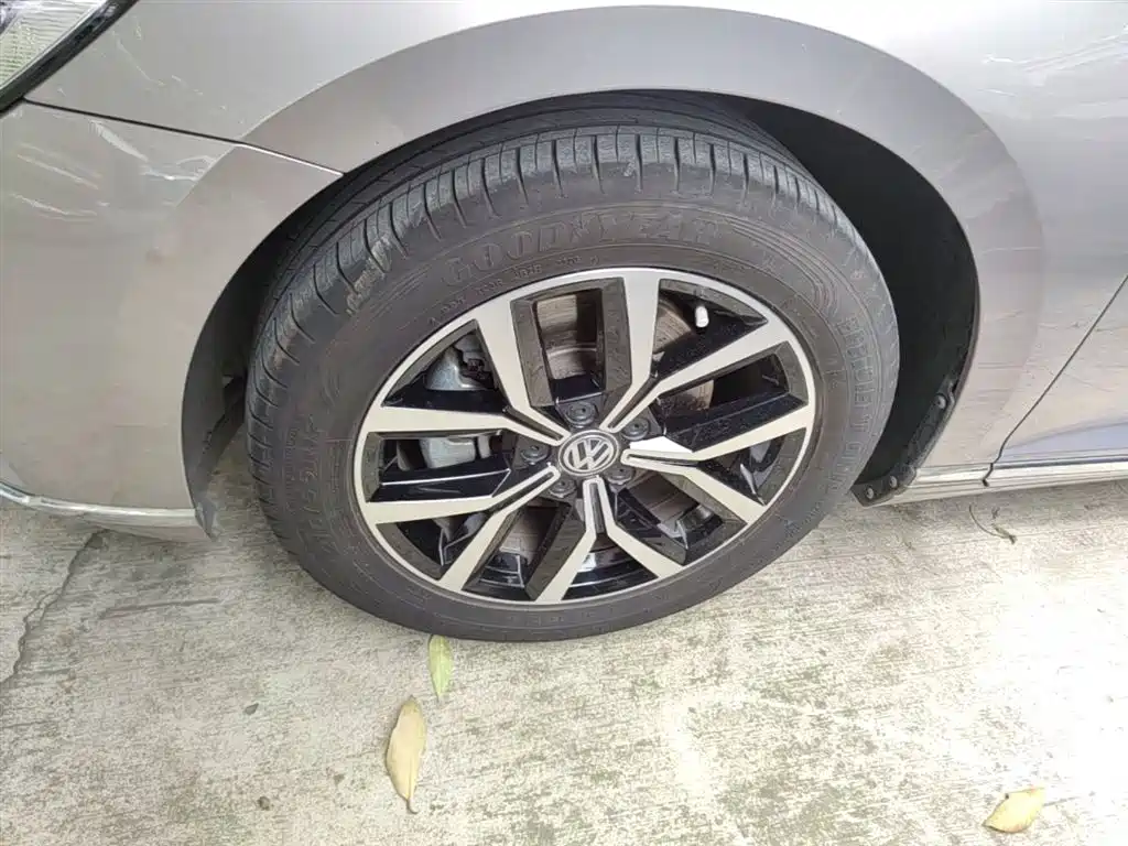 Volkswagen Magotan 2020 330TSI DSG Leading фото 23