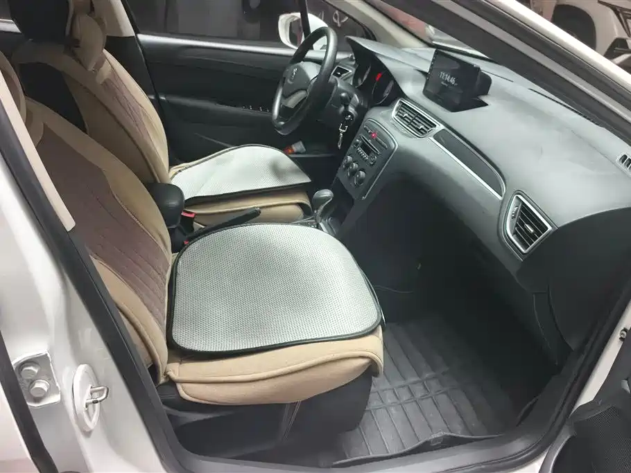 Peugeot 308 2013 Model 1.6L Automatic Superior Style фото 8
