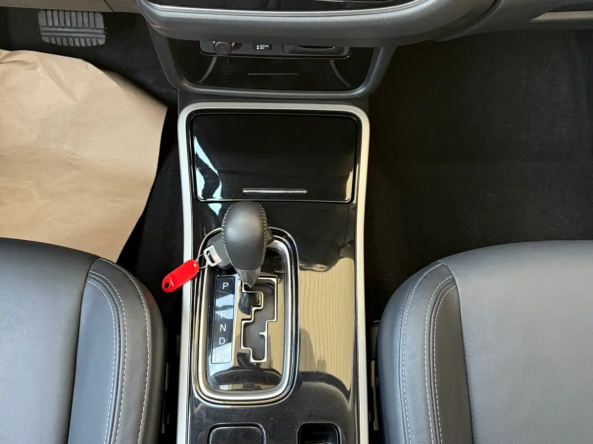 Mitsubishi Outlander 2019 2.4L 4WD Deluxe Edition 7-Seater China VI фото 14