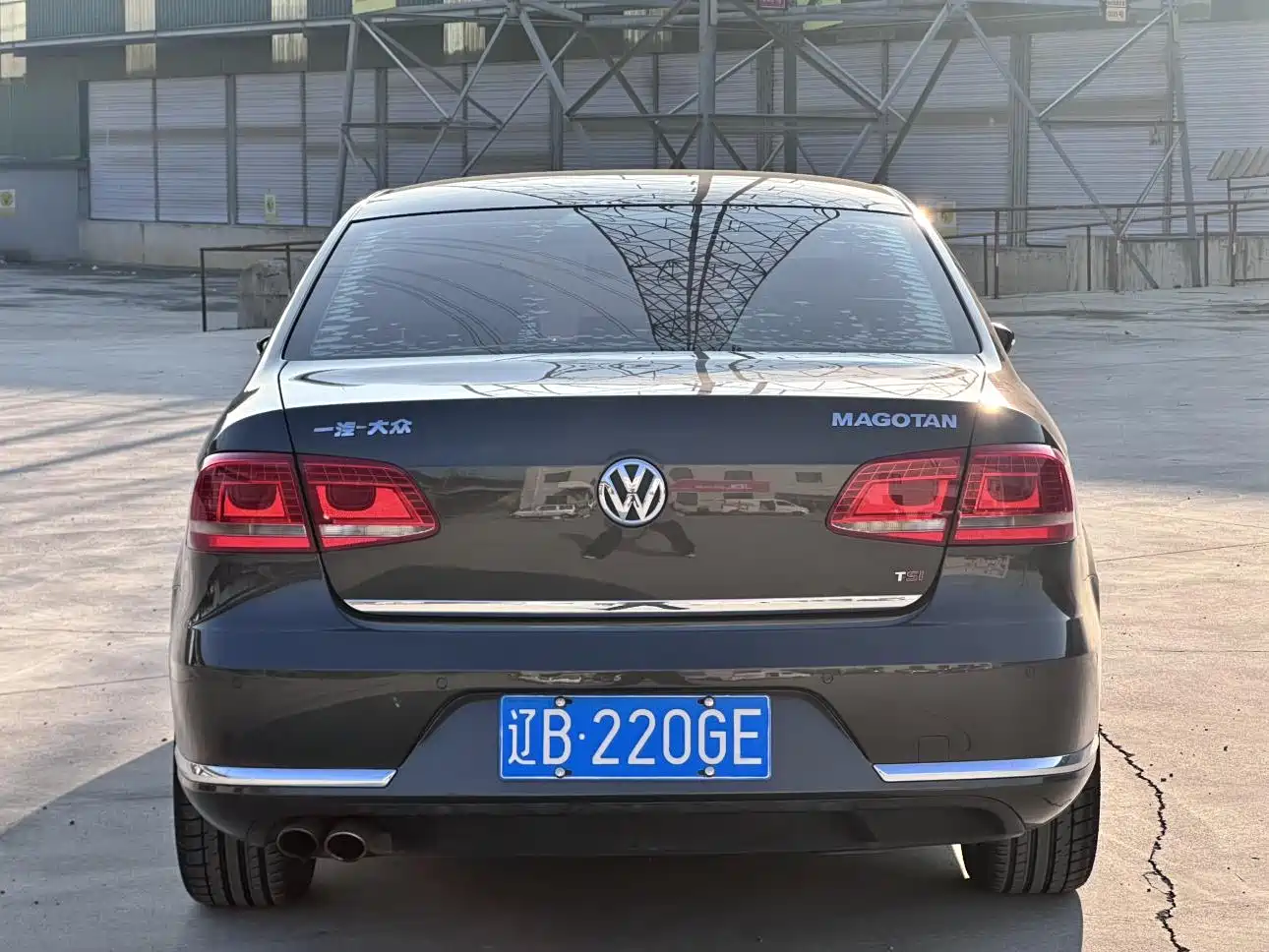 Volkswagen Magotan 2015 Facelift 1.8TSI Premium фото 5