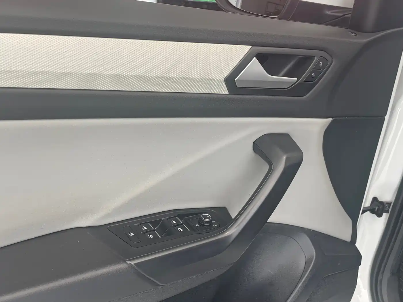 Volkswagen T-ROC 2024 2024 280TSI DSG 2WD Time Edition