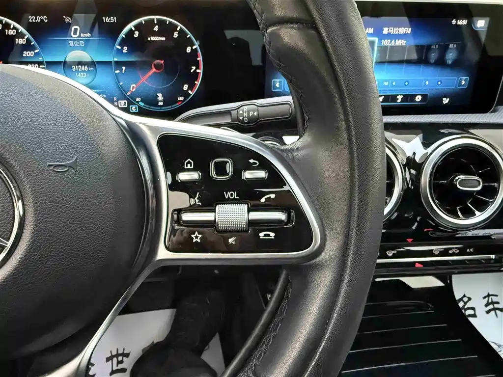 Mercedes-Benz A-Class (Import) 2019 A 200 Dynamic Version фото 12