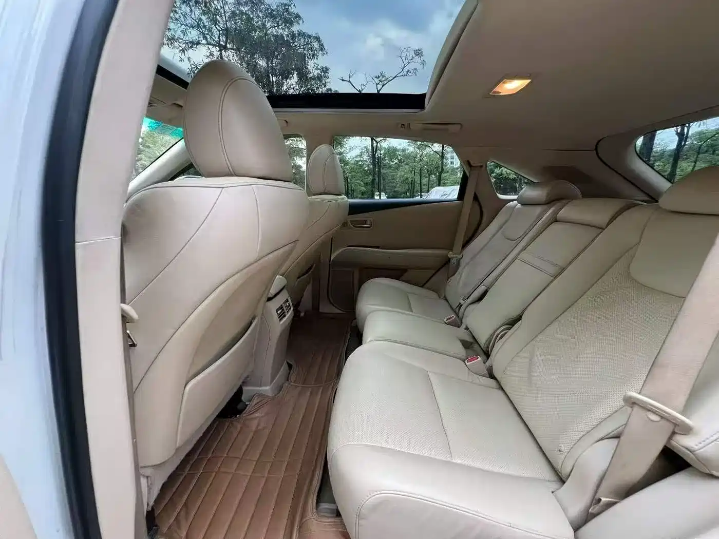 Lexus RX Classic 2009 Model 350 Luxury Edition фото 8