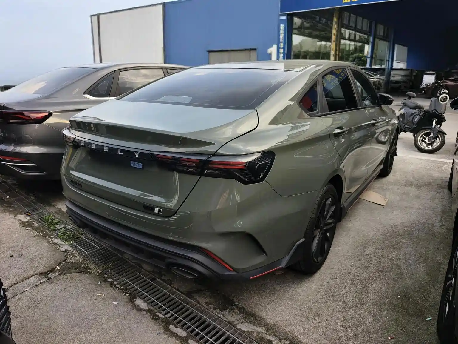 Фото 9 - Geely Binrui