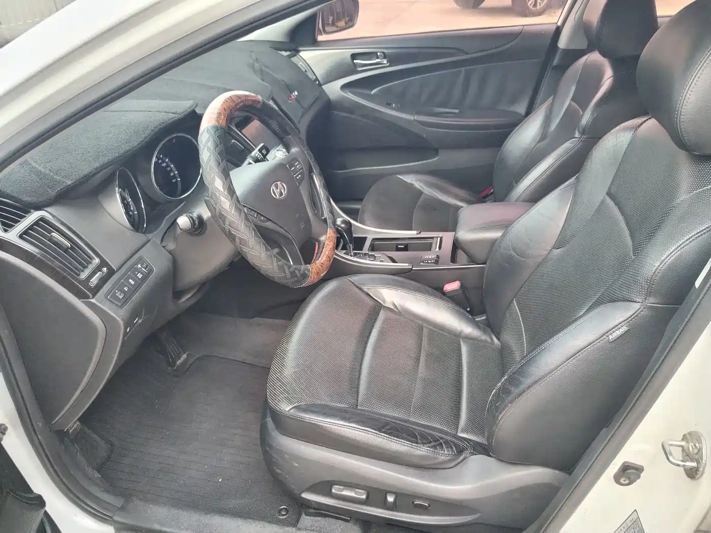 Фото 17 - Hyundai Sonata