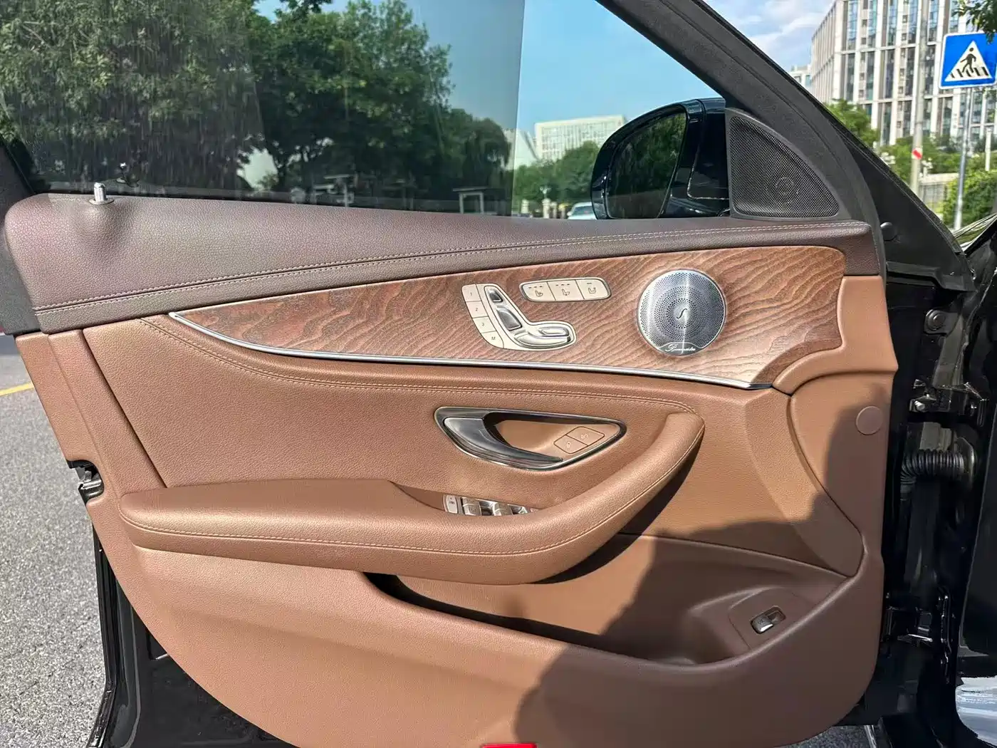 Mercedes-Benz E-Class 2020 Facelift E 300 L Exclusive фото 20