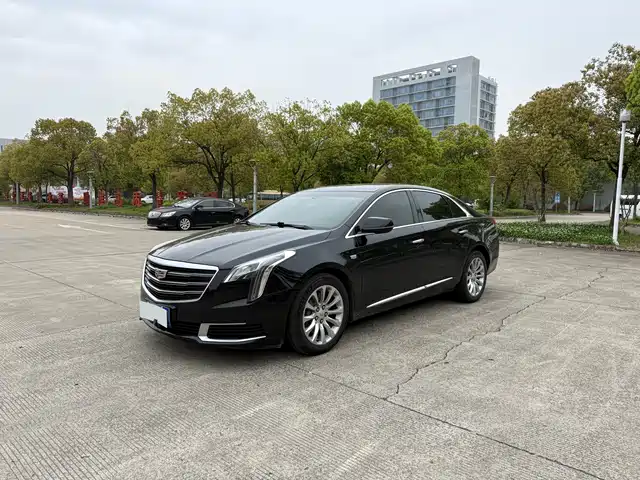 cadillac xts
