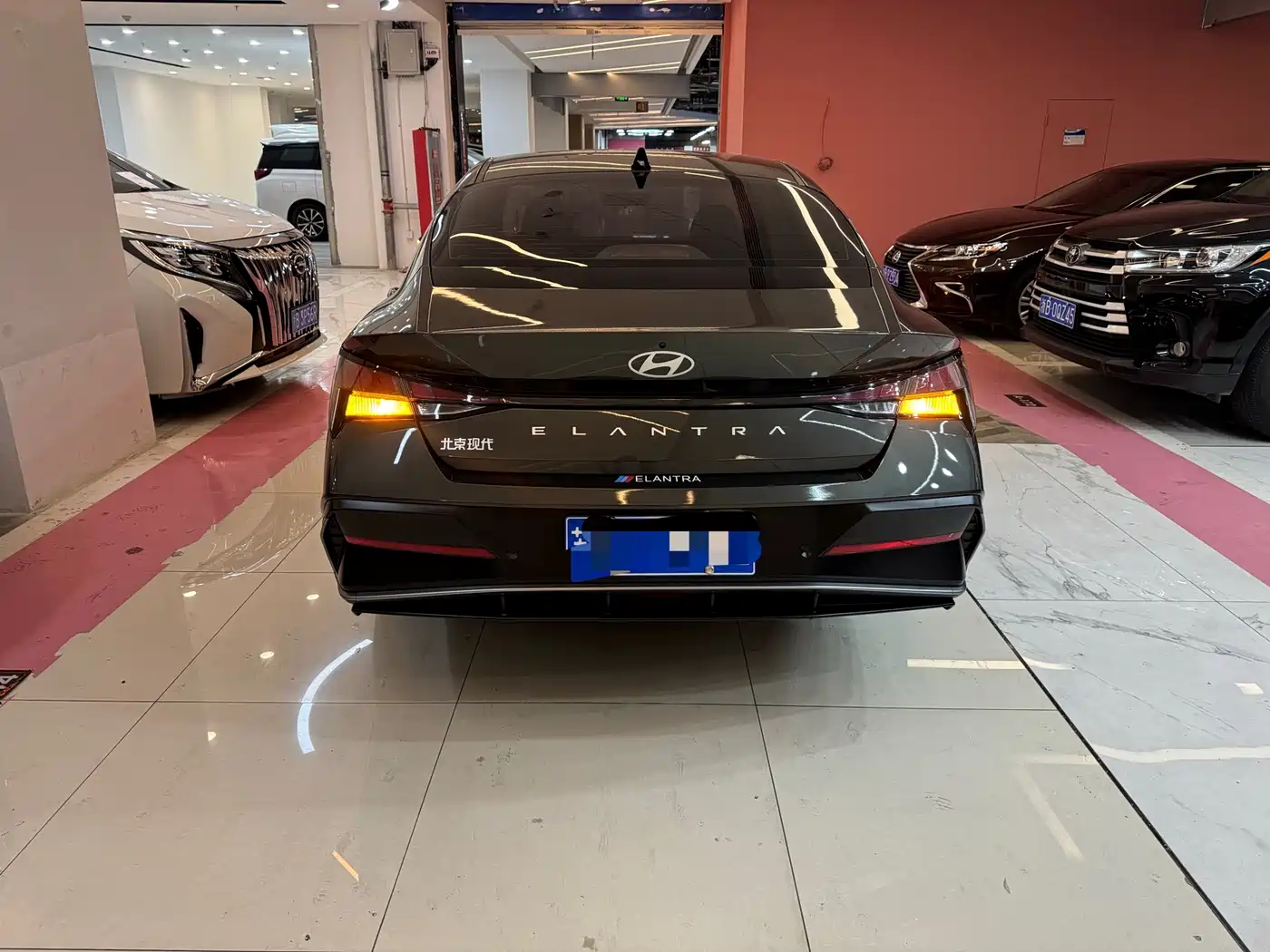 Hyundai Elantra 2023 1.5L CVT GLX Elite Edition фото 14