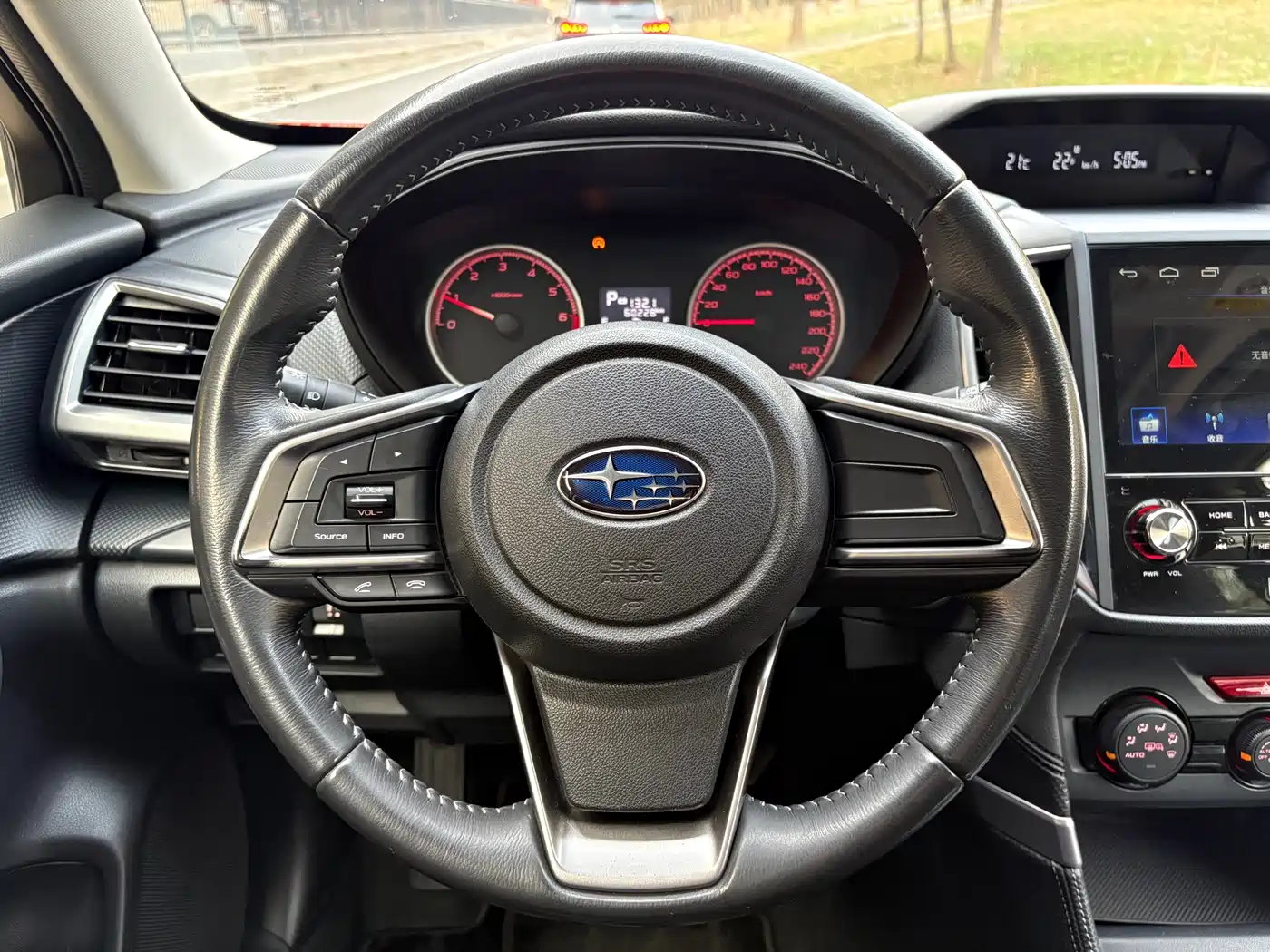 Subaru Forester 2020 2.0i Luxury Edition фото 12