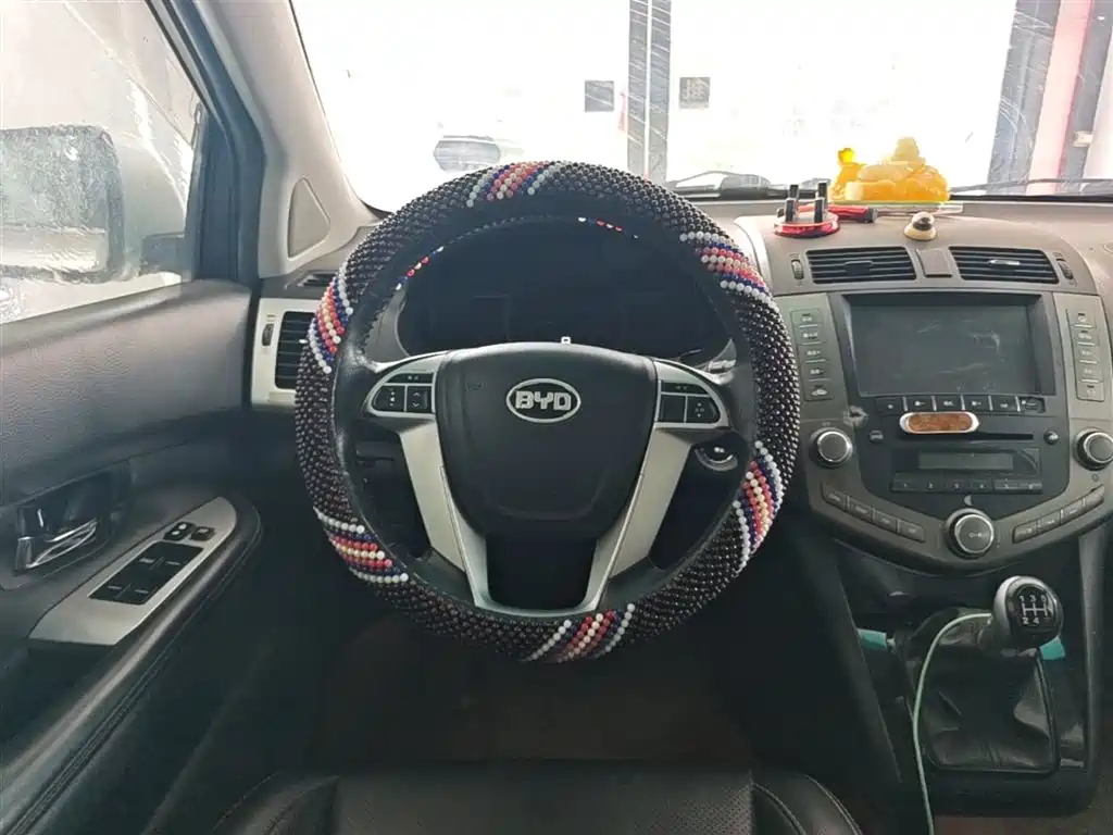 BYD S6 2014 Model 2.0L Manual Elite 5-Seater фото 11