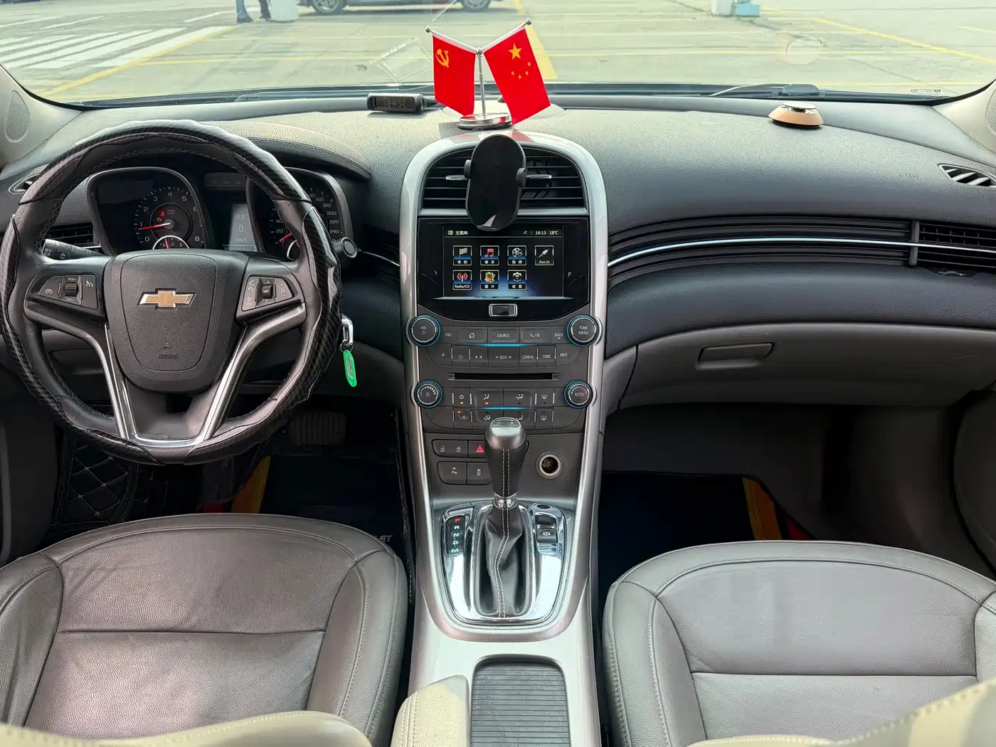 Chevrolet Malibu 2014 2.0L Automatic Luxury фото 8