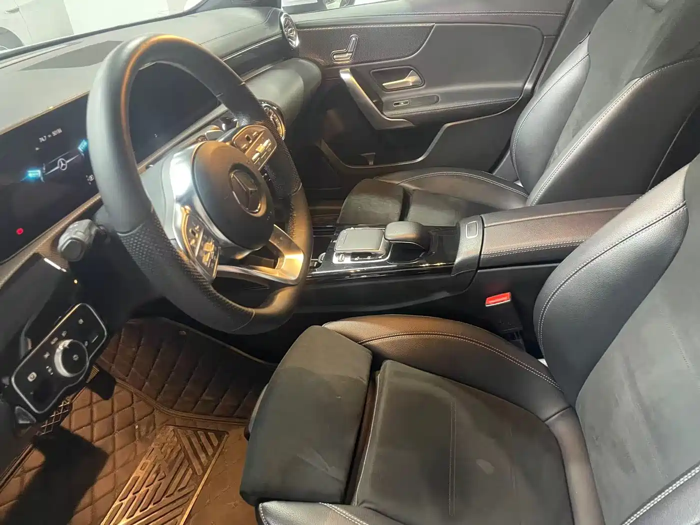 Mercedes-Benz A-Class 2020 A 200 L Sport Sedan фото 4